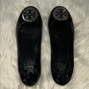 Tory Burch Shiny Black Flats with Logo